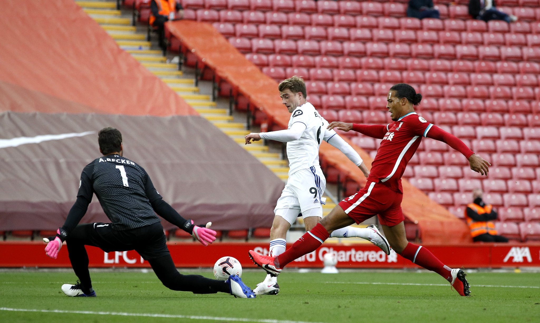 还是防守端 还是防守端