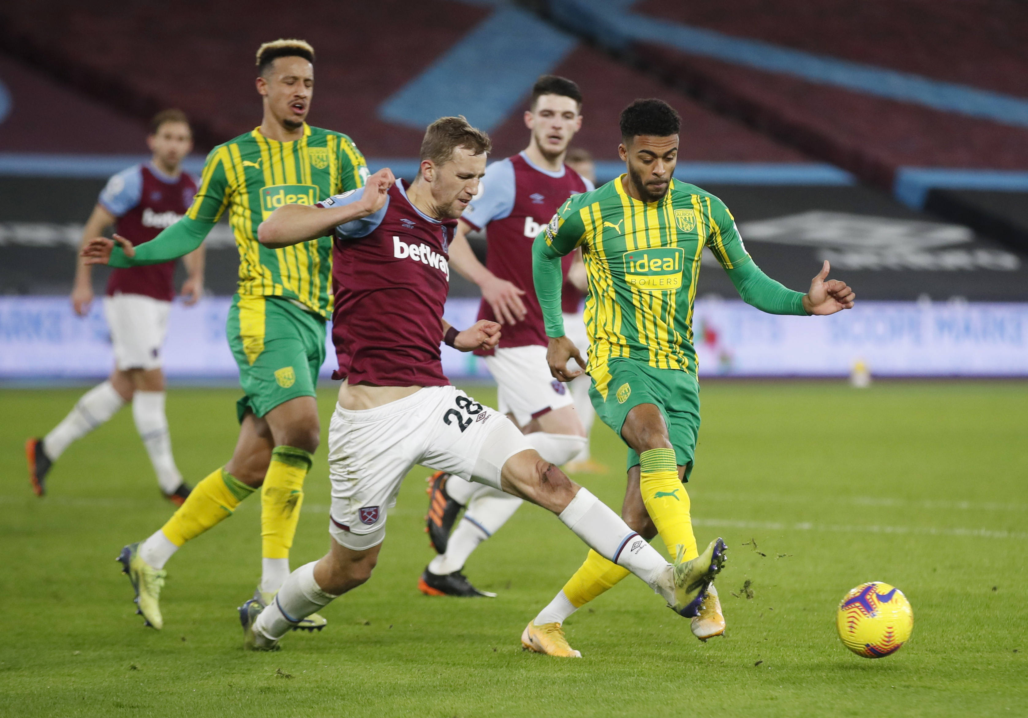 青少年获得 青少年获得